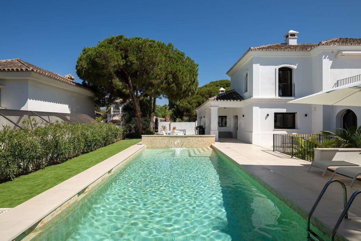 Chalet 6 habitaciones 708m² en venta - Marbella