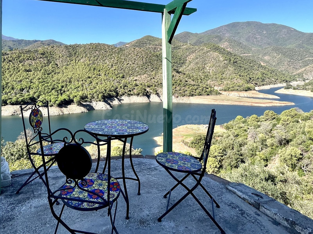 Chalet 3 habitaciones 222m² en venta - Istan pueblo