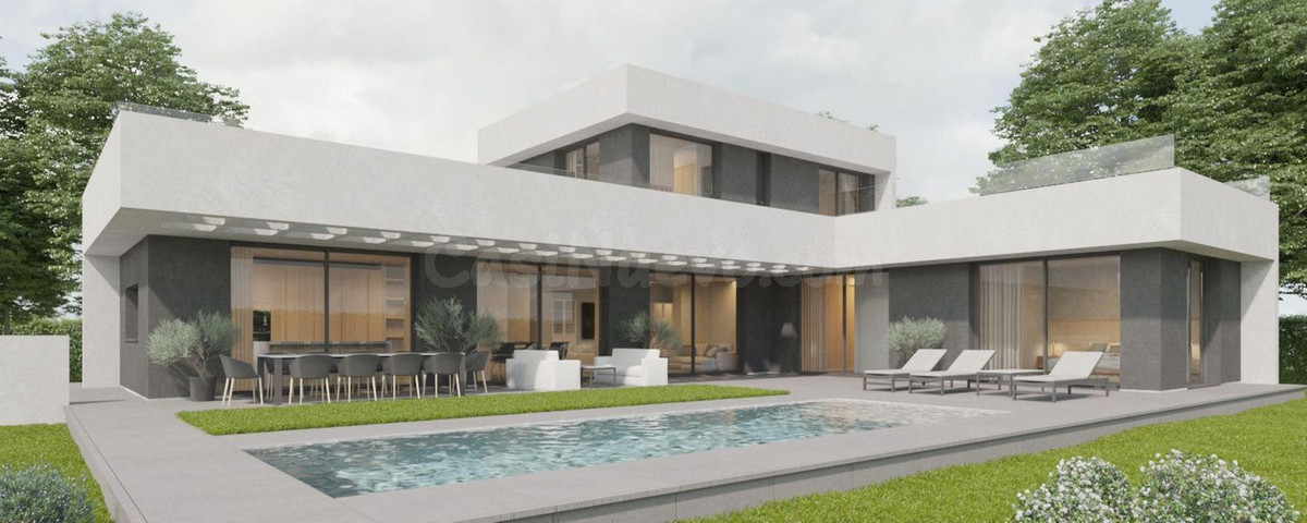 Parcela con licencia y proyecto en Torremuelle, Benalmádena