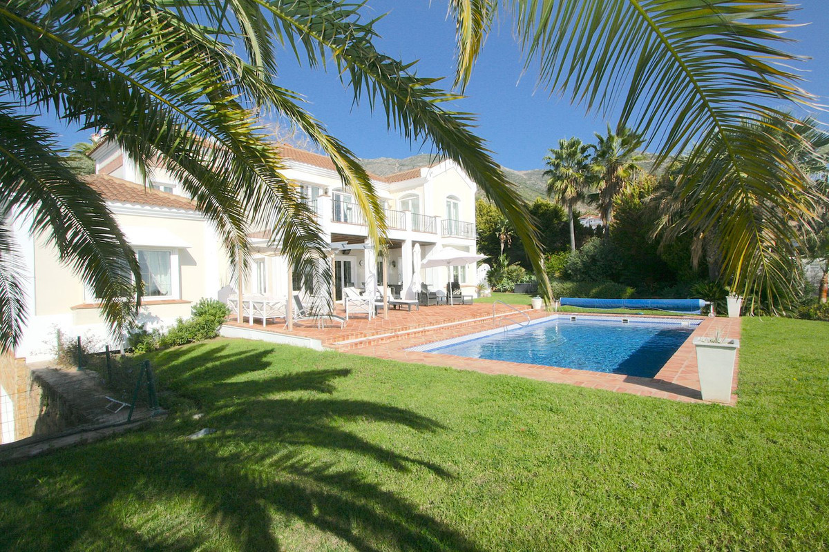 Chalet 4 habitaciones 486m² en venta - Riviera del sol