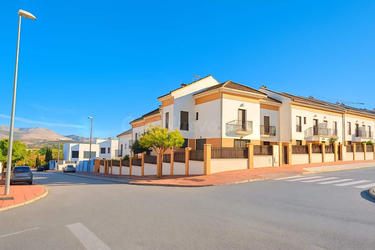 Adosado 4 habitaciones 382m² en venta - Centro