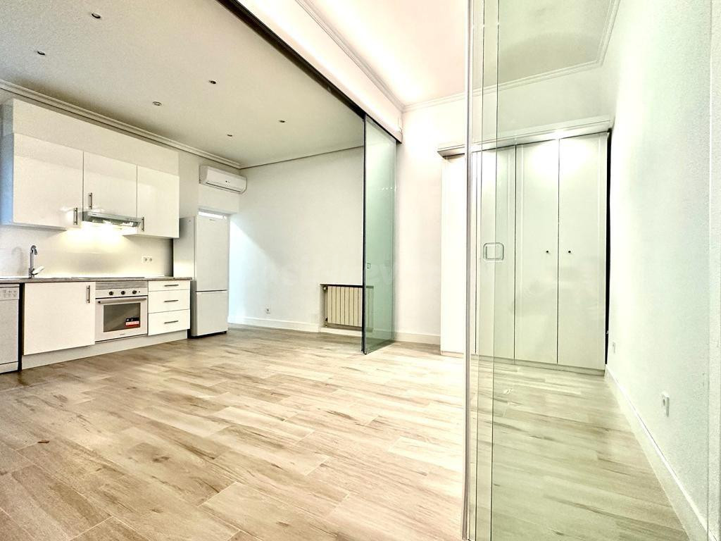 Planta baja 1 habitación 72m² en alquiler - Centro