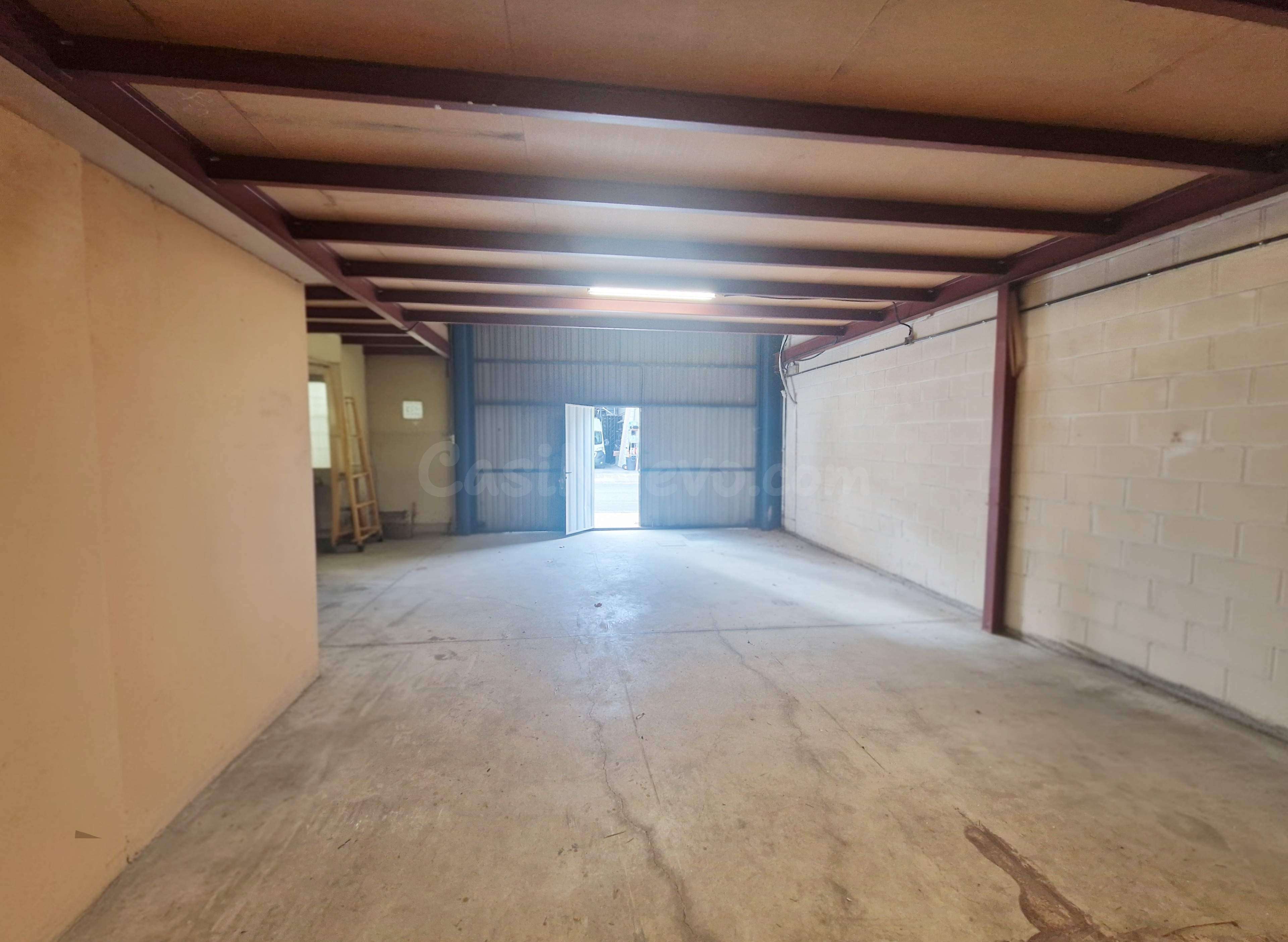 Nave industrial 400m² en alquiler - Aizoain - foto 3