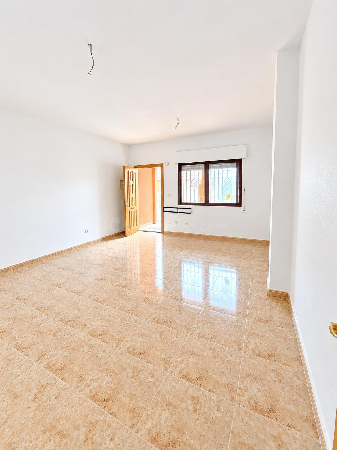 PISO A ESTRENAR DE 135 M2 CON GARAJE Y TRASTERO EN LOS ALCÁZ - foto 5