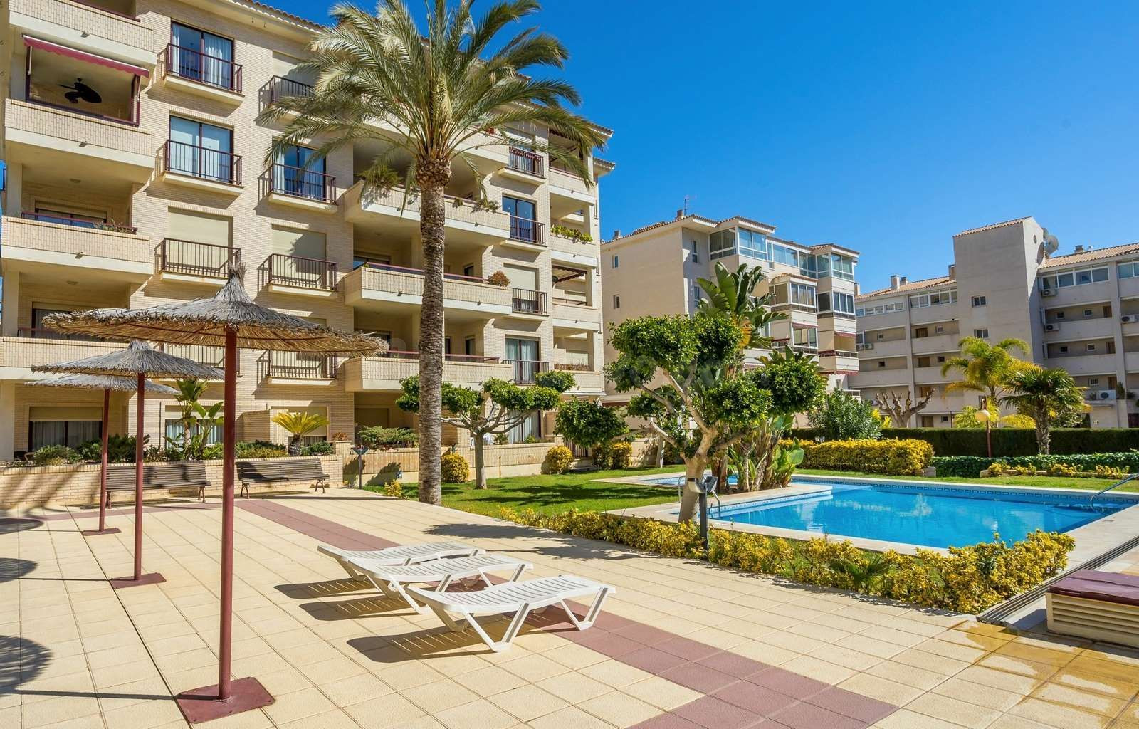 Apartamento 1 habitación 85m² en venta - Albir