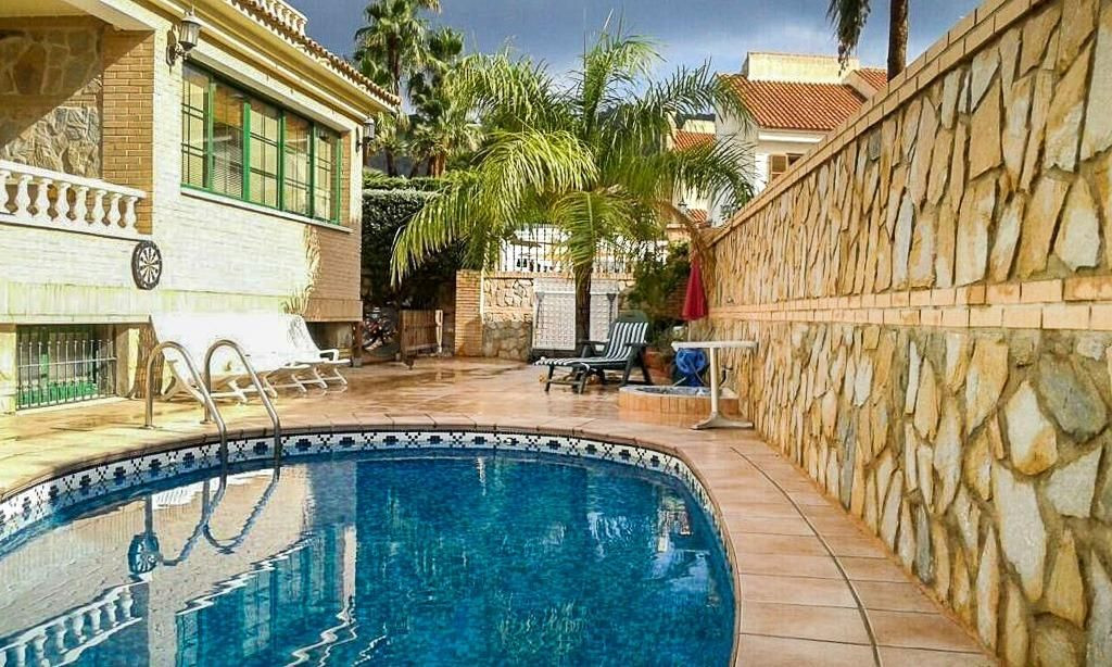 Villa 8 habitaciones 172m² en venta - Zona Sierra Helada
