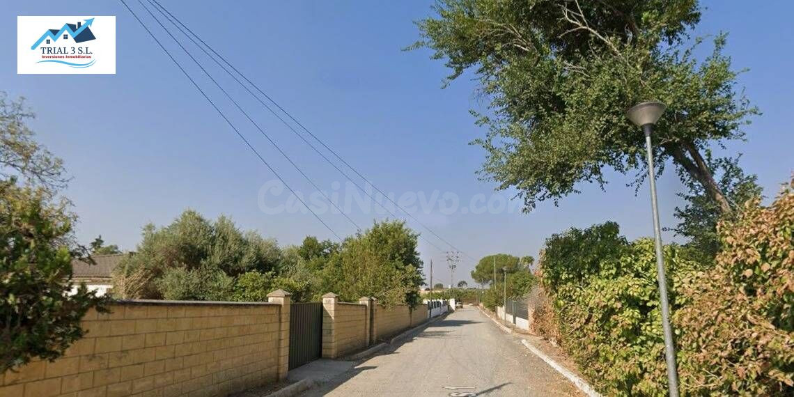Venta de Casa en Carmona - foto 2