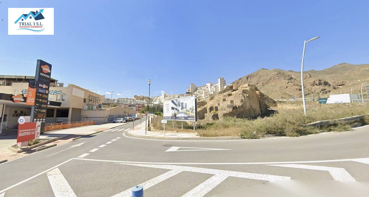 Venta terreno urbano en Roquetas de Mar (Almería)
