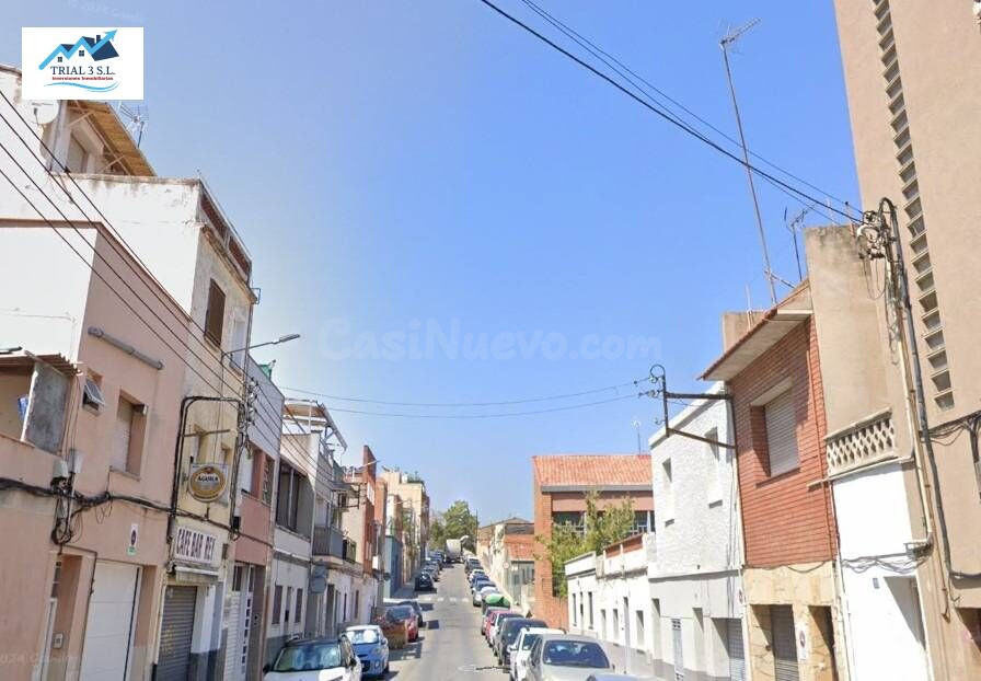 Venta de casa en Sabadell (Barcelona) - foto 2