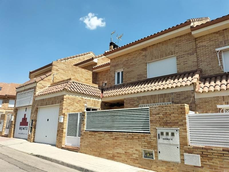Casa 4 habitaciones 200m² en venta - Castilla la mancha - foto 2