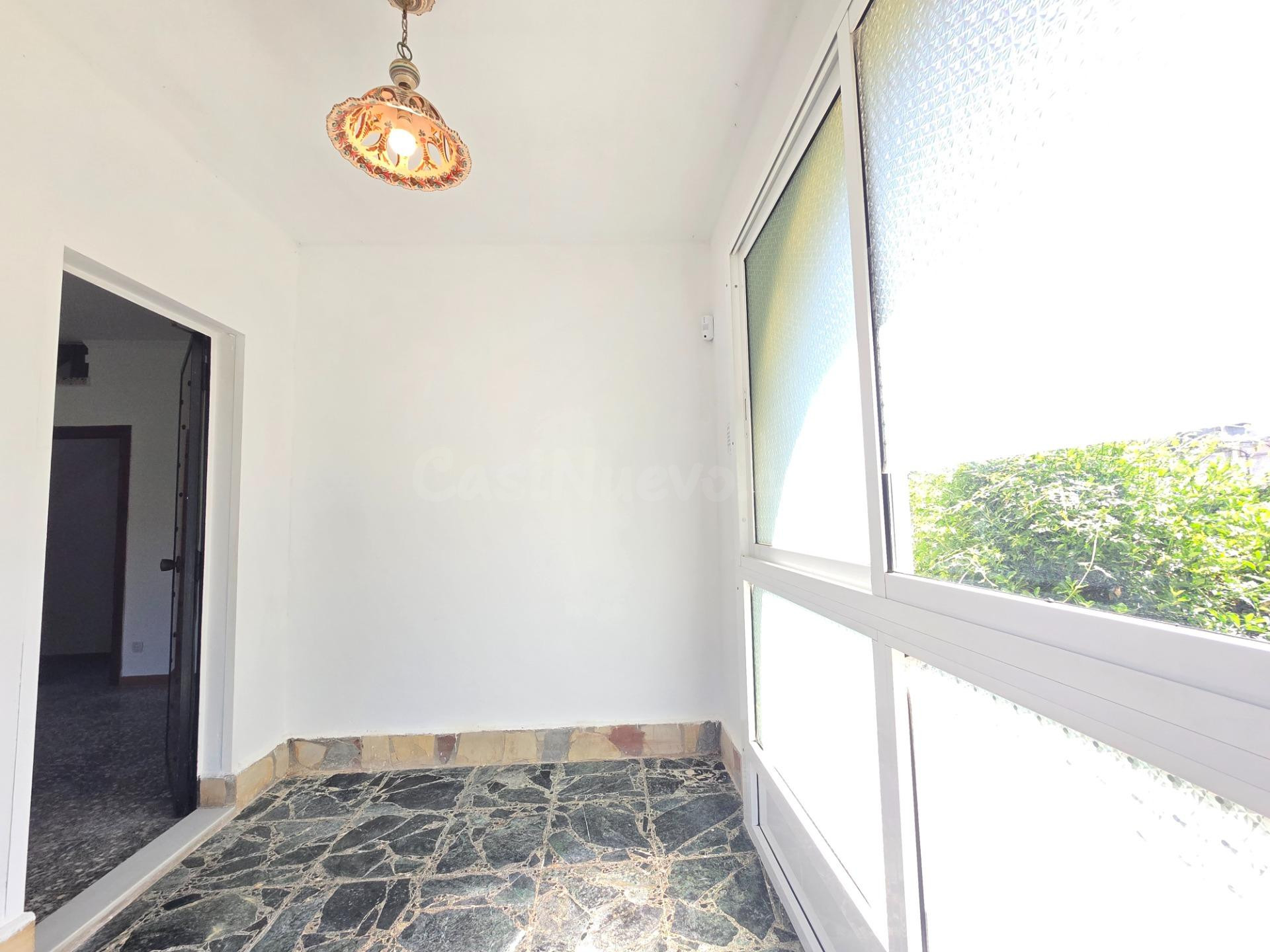 ¡Oportunidad única en Canyelles! Casa independiente con gran - foto 5