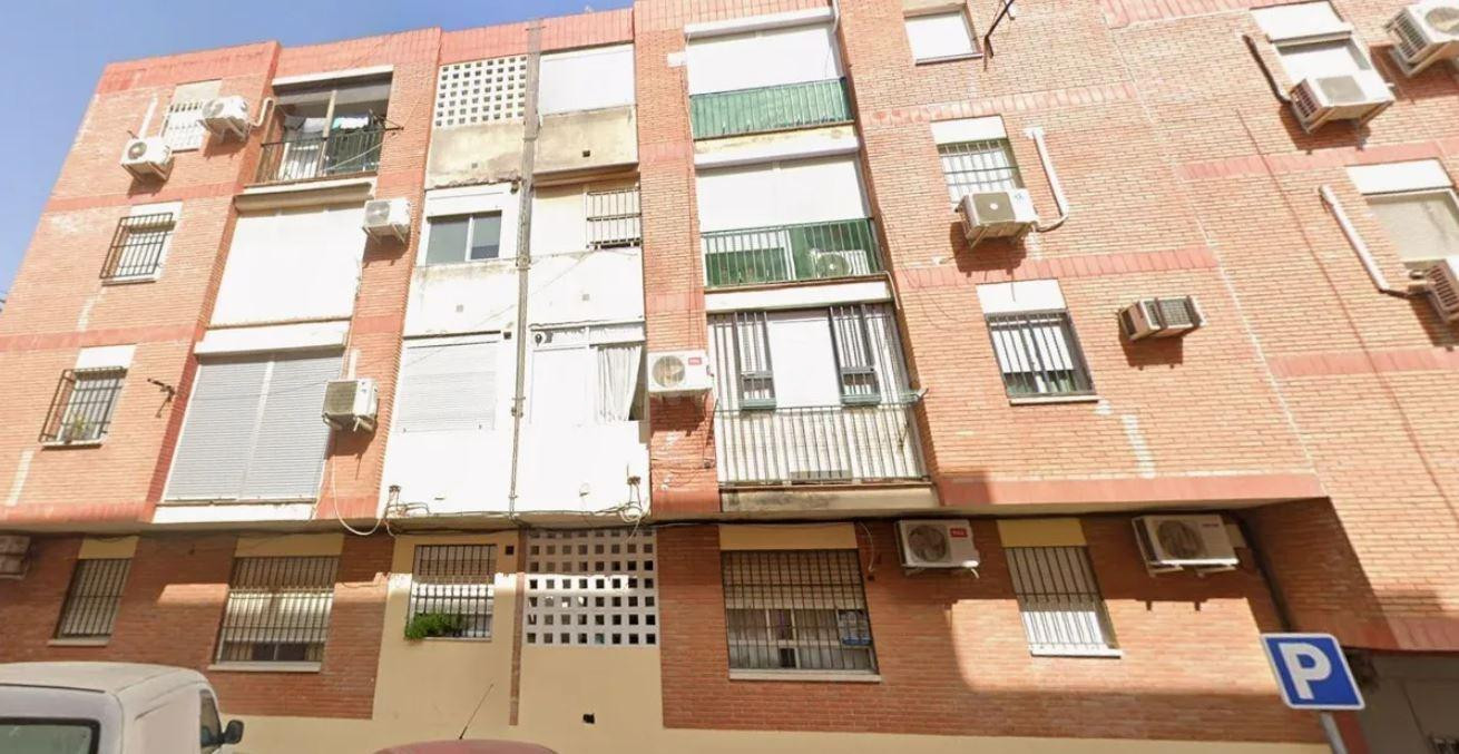 SE VENDE PISO OKUPADO en Calle BERNARDO DE LOS LOBITOS Nº 1 Alcalá de Guadaíra (Sevilla)