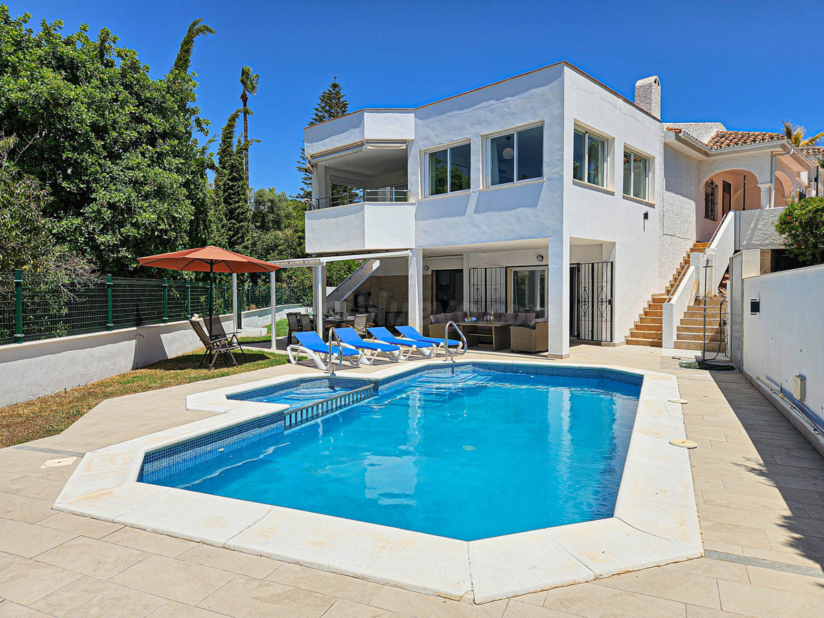 Chalet 4 habitaciones 352m² en venta - Riviera del sol