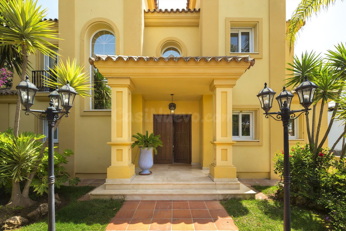 Chalet 4 habitaciones 404m² en venta - Marbella
