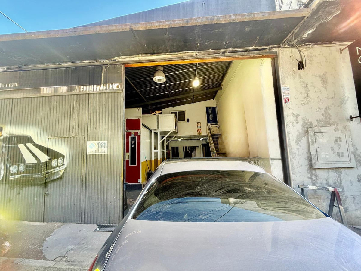 Almacén 1 habitación 258m² en venta - Marbella