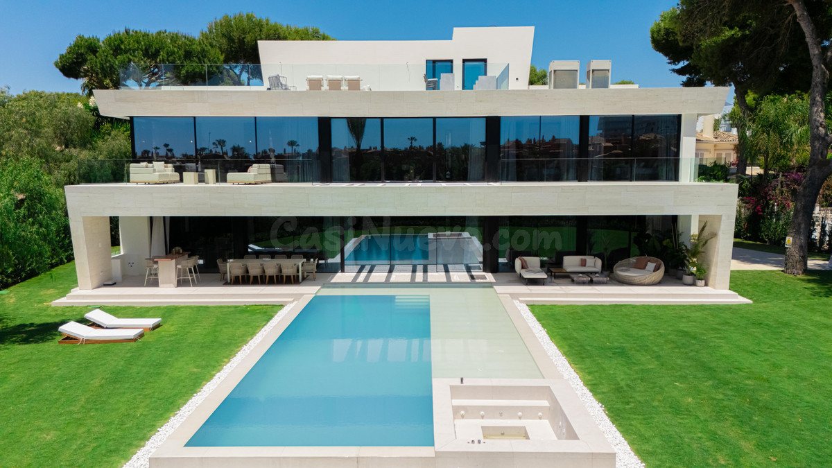 Chalet 6 habitaciones 741m² en venta - Marbella