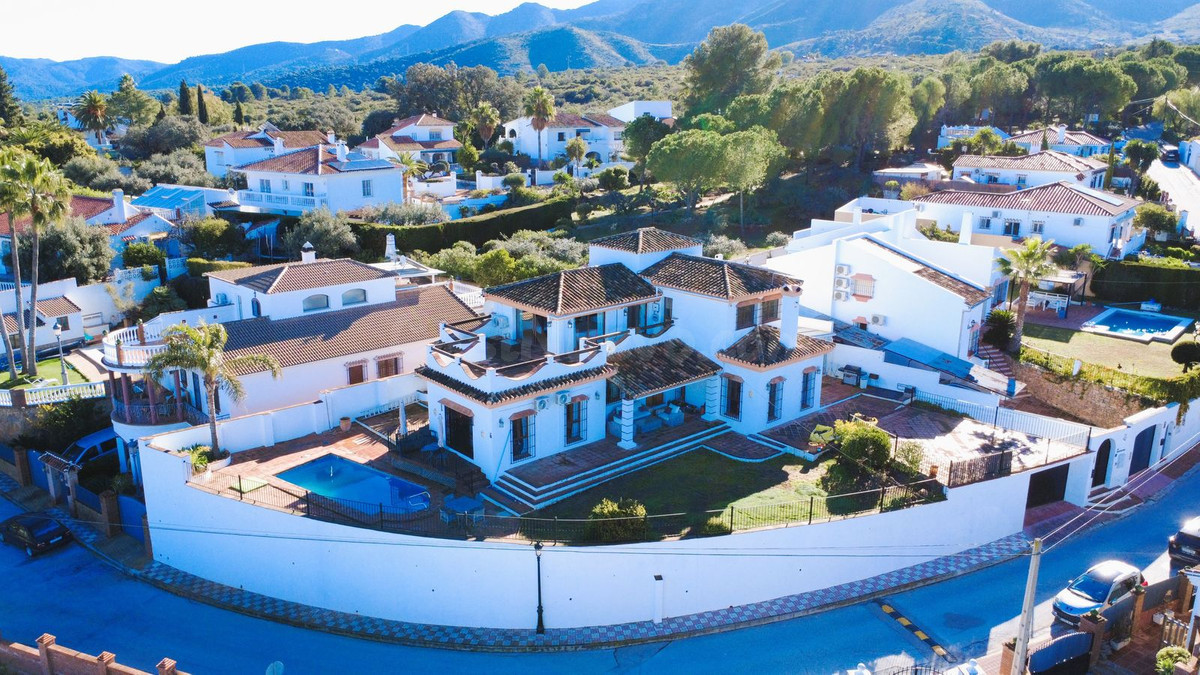 Chalet 4 habitaciones 293m² en venta - Costa del Sol