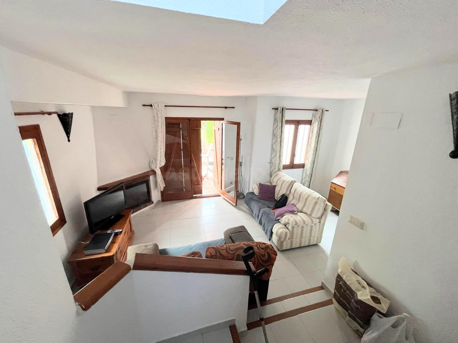 CASA ADOSADA REFORMADA, JARDIN, APARCAMIENTO, PISCINA COMUNI - foto 5
