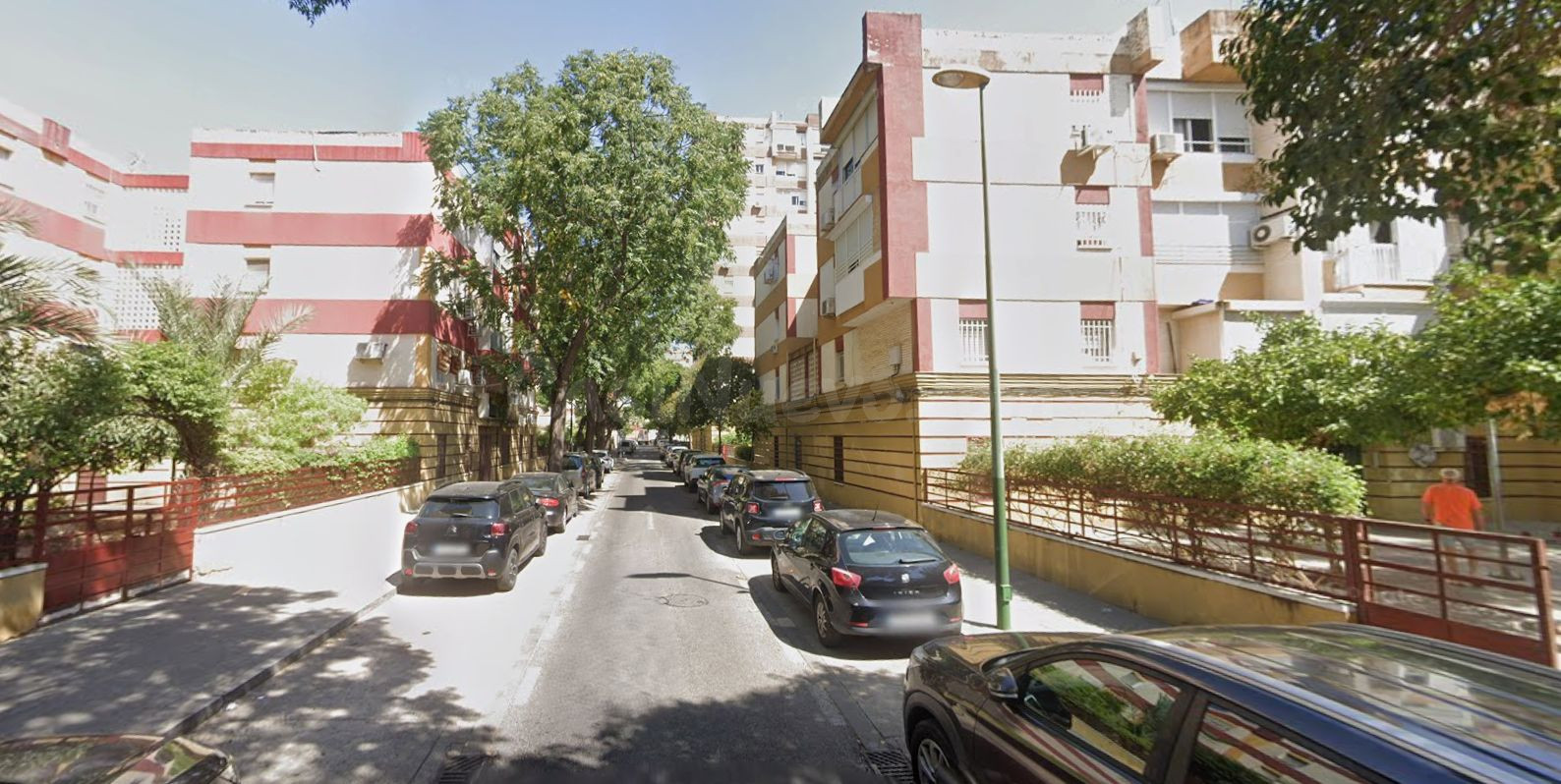 VENTA DE PISO EN SEVILLA+ ALMACEN
