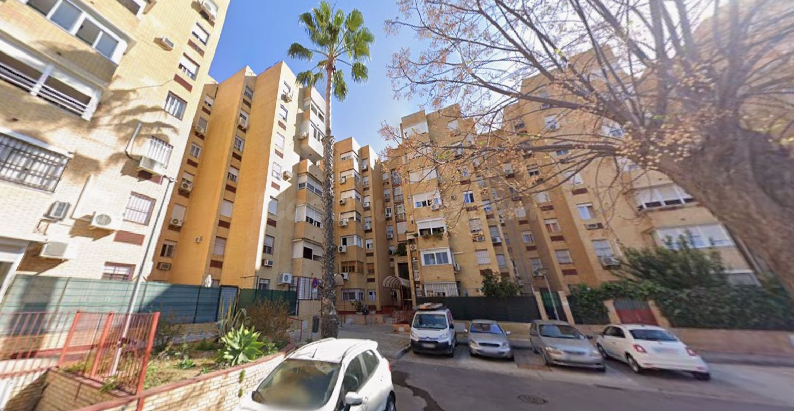 Venta piso en Carmona