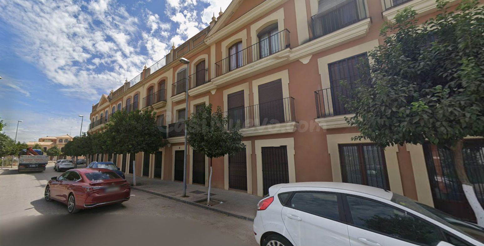 Venta piso en Brenes (Sevilla)