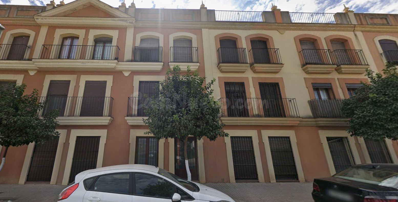 Venta piso en Brenes (Sevilla) - foto 2