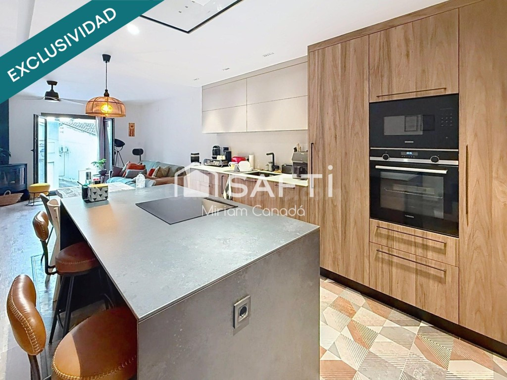 Casa de pueblo reformada con alma y estilo
