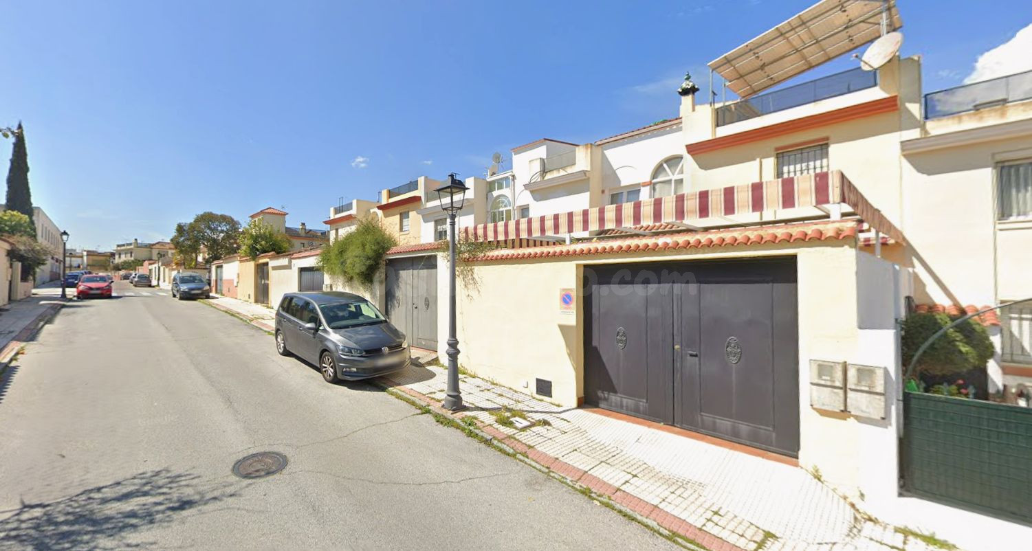 Venta casa en Castilleja de la Cuesta (Sevilla)