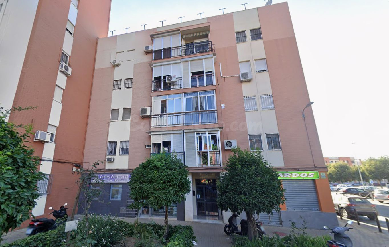Venta piso en Sevilla - foto 2