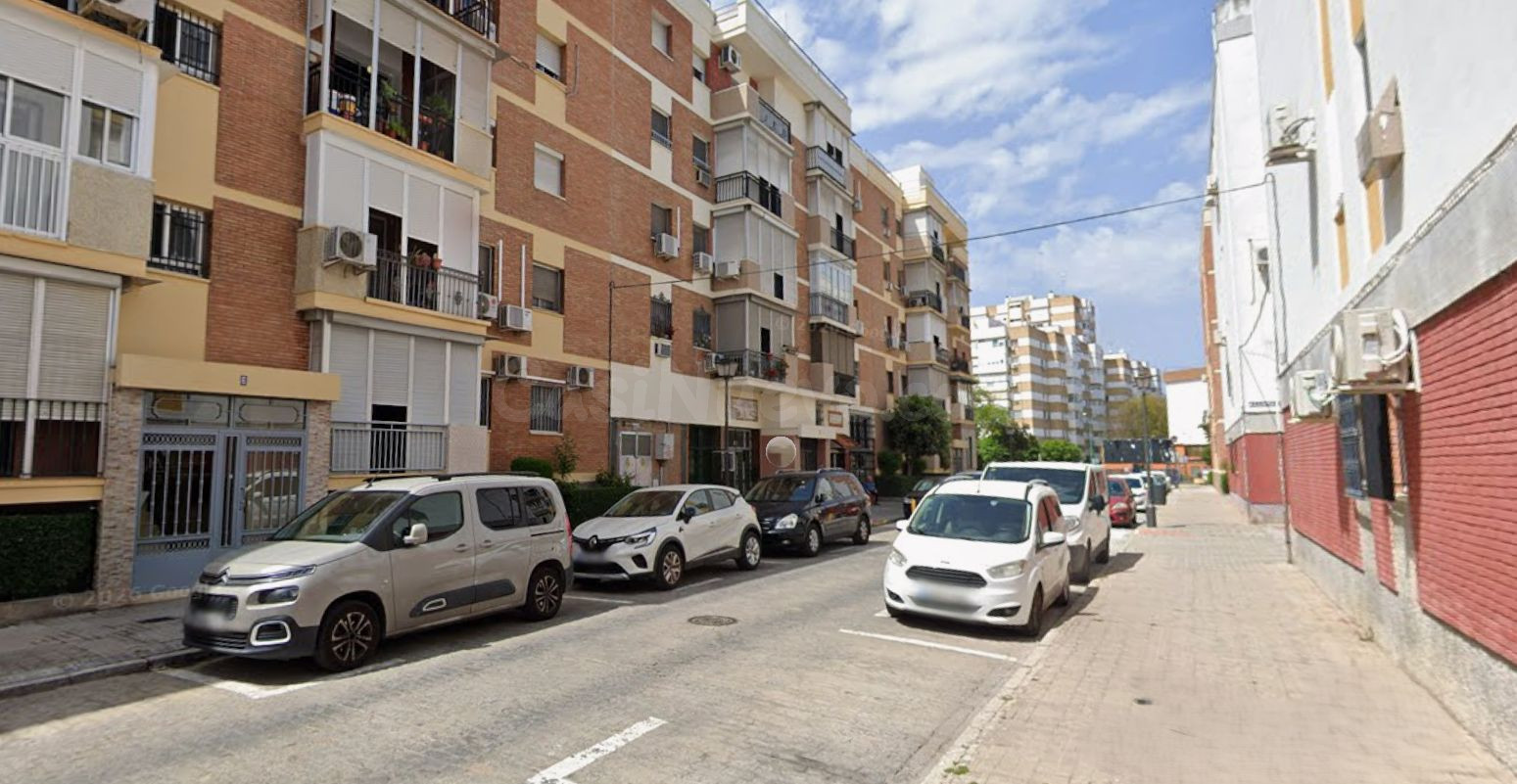 Venta piso en Sevilla - foto 2