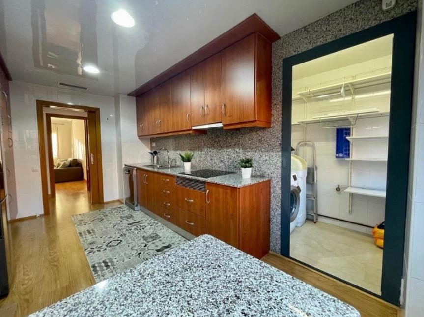 Apartamento 3 habitaciones 110m² en alquiler - Universidad - - foto 4