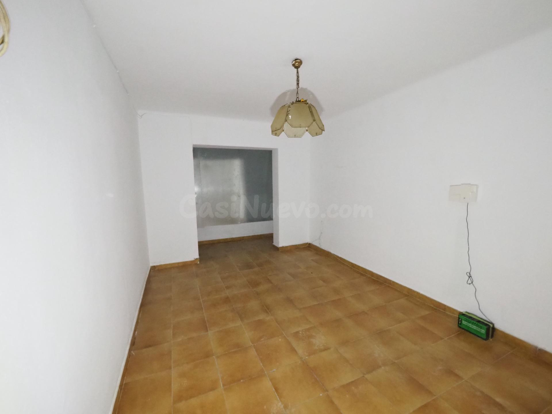 SE VENDE PISO EN PINEDA DE MAR, ZONA CENTRO - foto 4