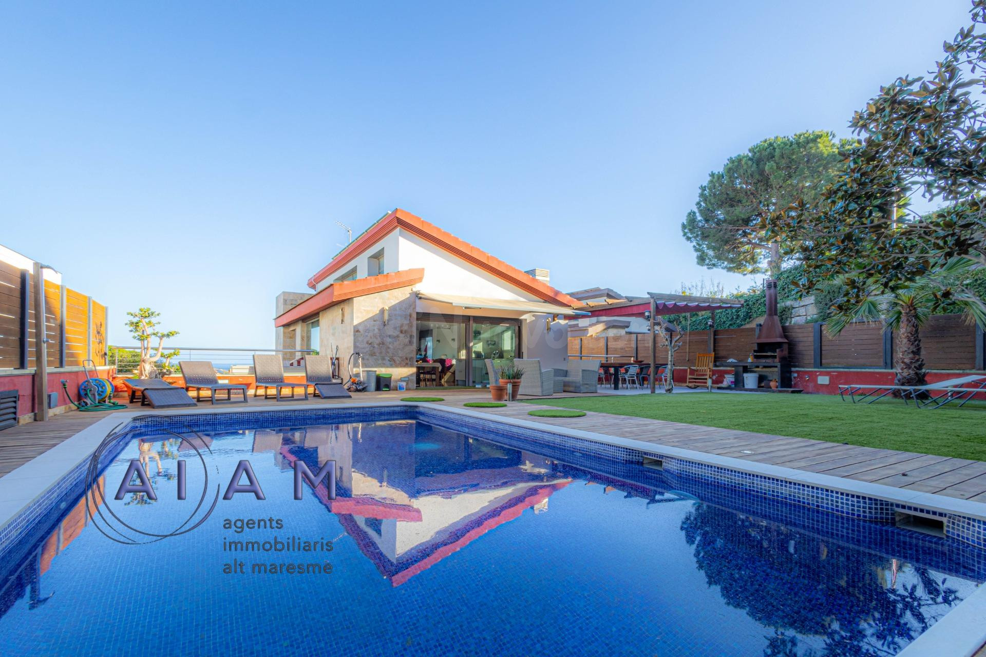 CASA EXCLUSIVA EN CALELLA