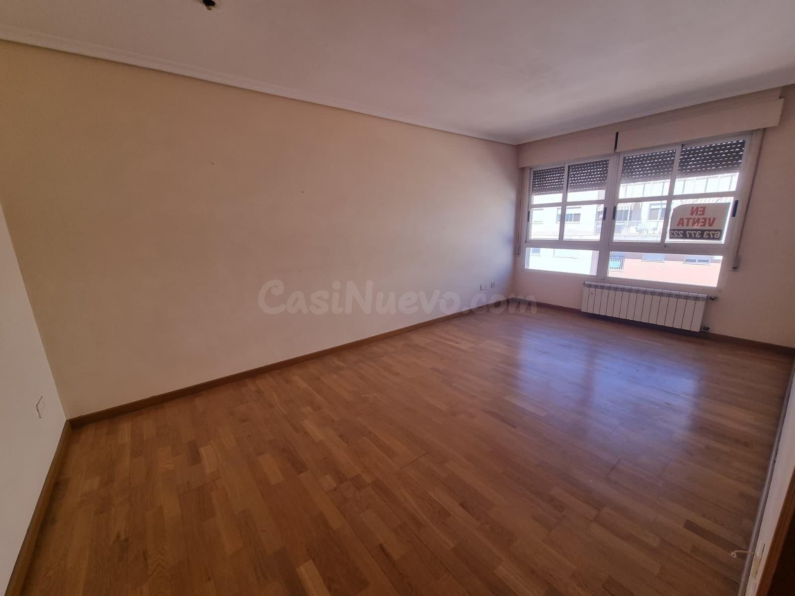 PISO AVDA. AMALIO GIMENO - foto 5