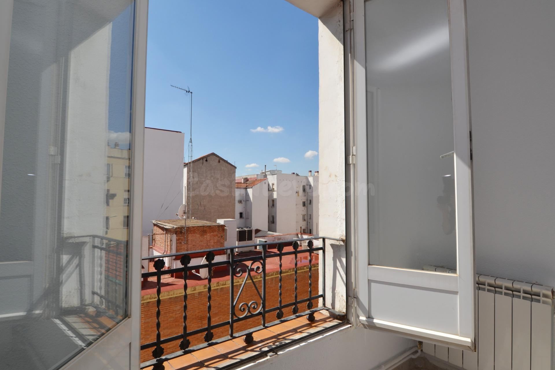 Piso 4 habitaciones 75m² en alquiler - Chamberí - foto 3