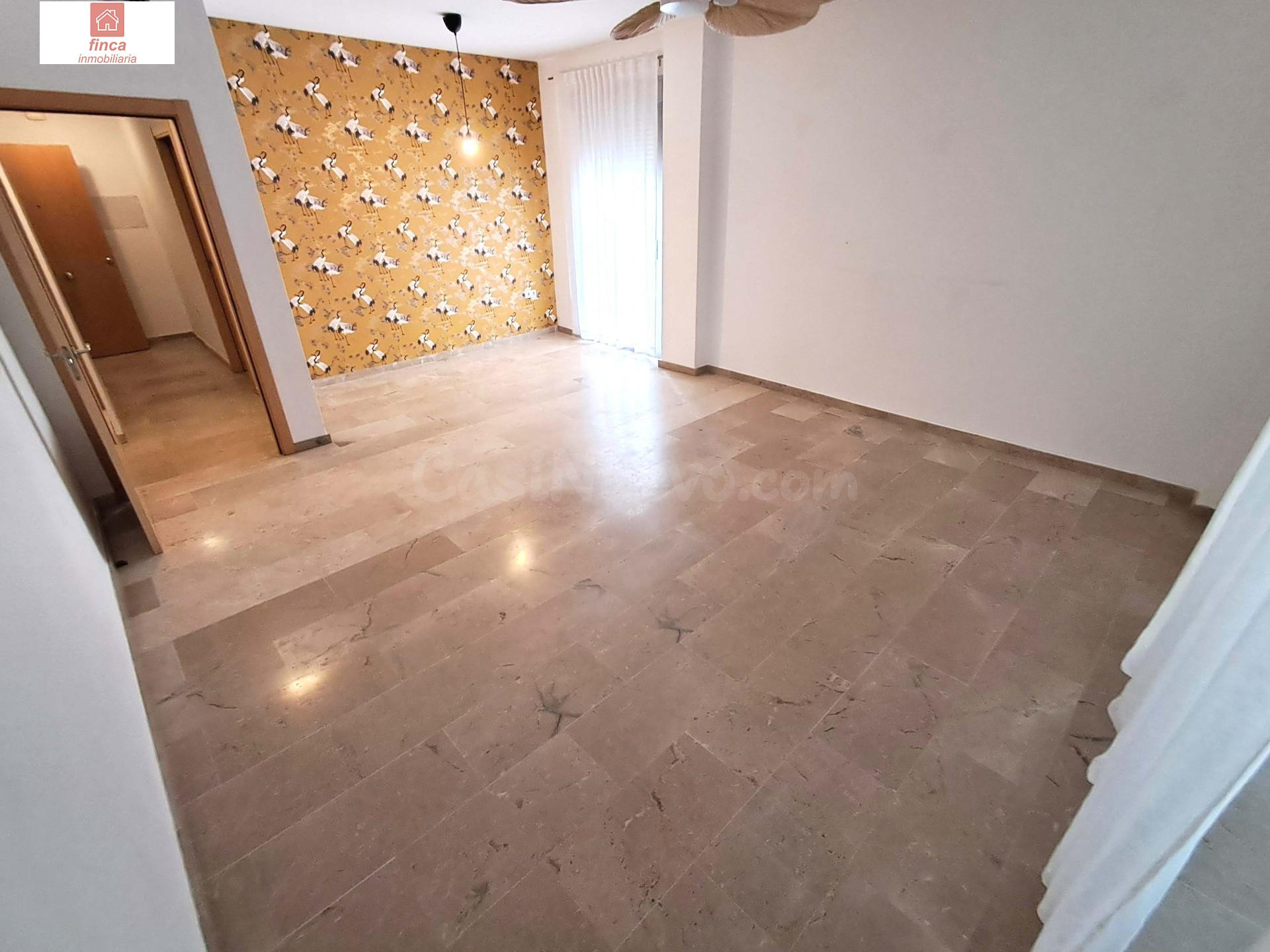 MONTIJO, ALQUILER PISO SIN AMUEBLAR, COCINA AMUEBLADA Y EQUI - foto 3