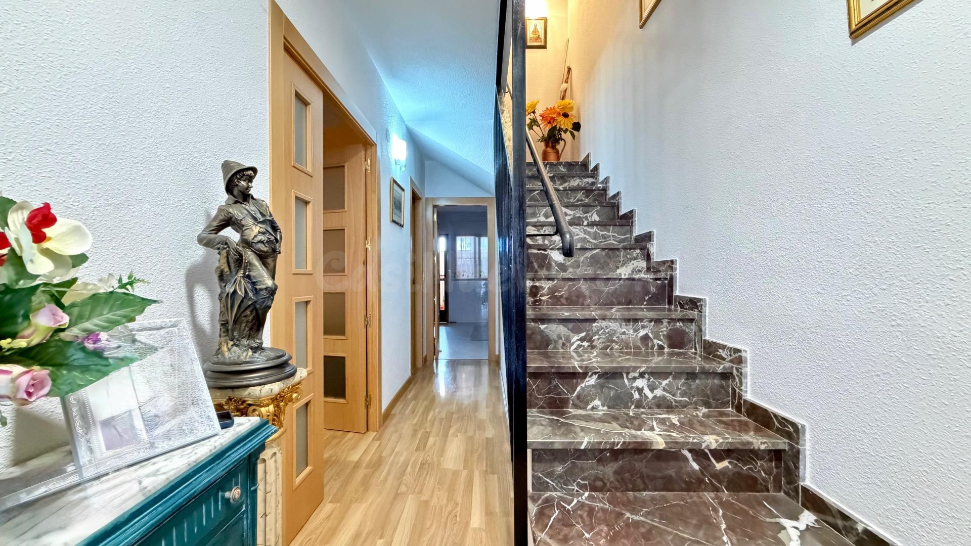 EXCLUSIVA CASA TIPO DÚPLEX TOTALMENTE REFORMADA EN CABEZO DE - foto 2