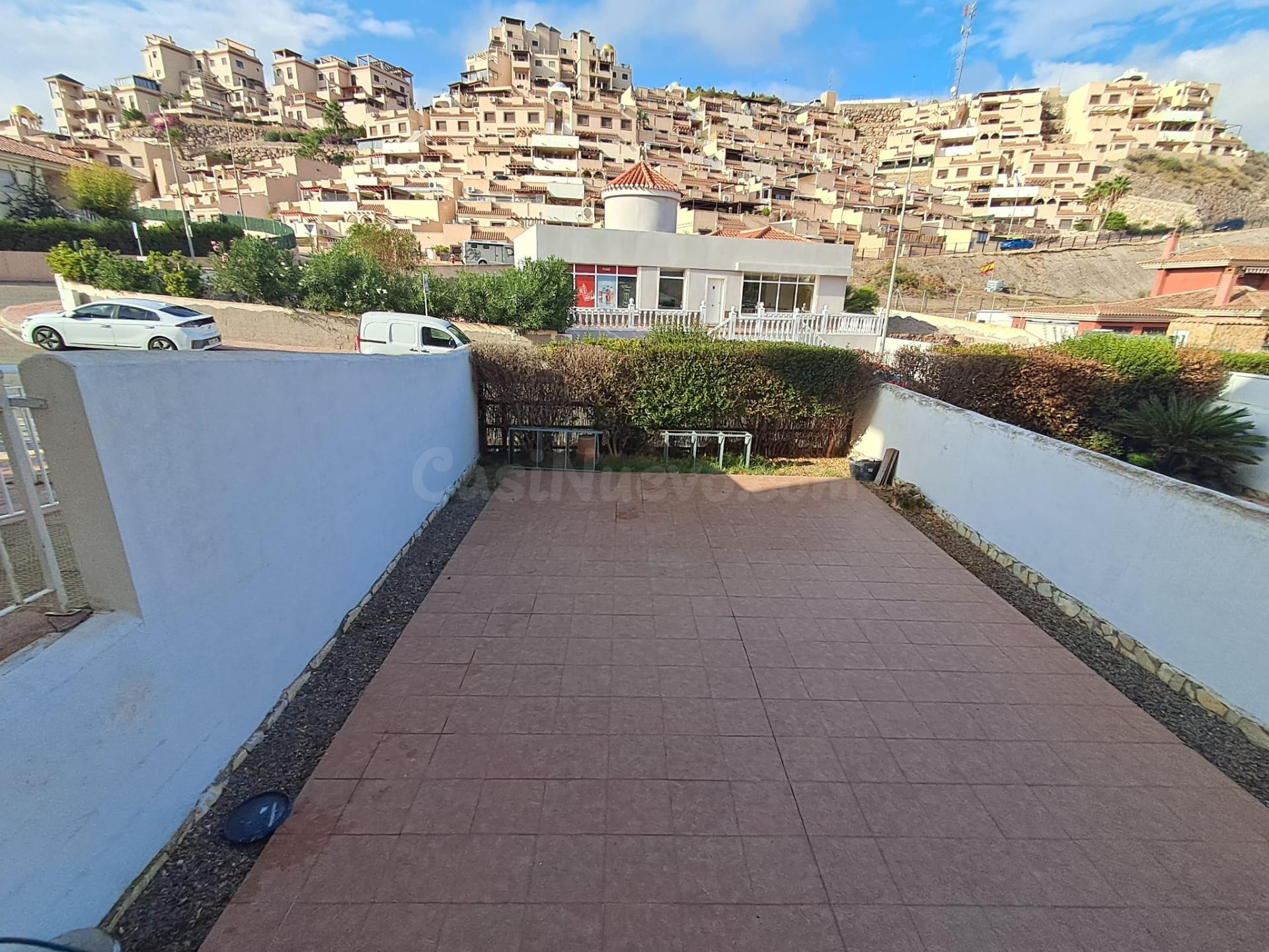 Apartamento con jardín de 40m2 en planta baja en Los Collados