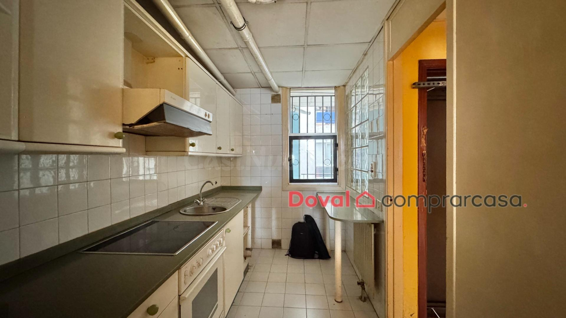 Dúplex de dos habitaciones con garaje y trastero - foto 3