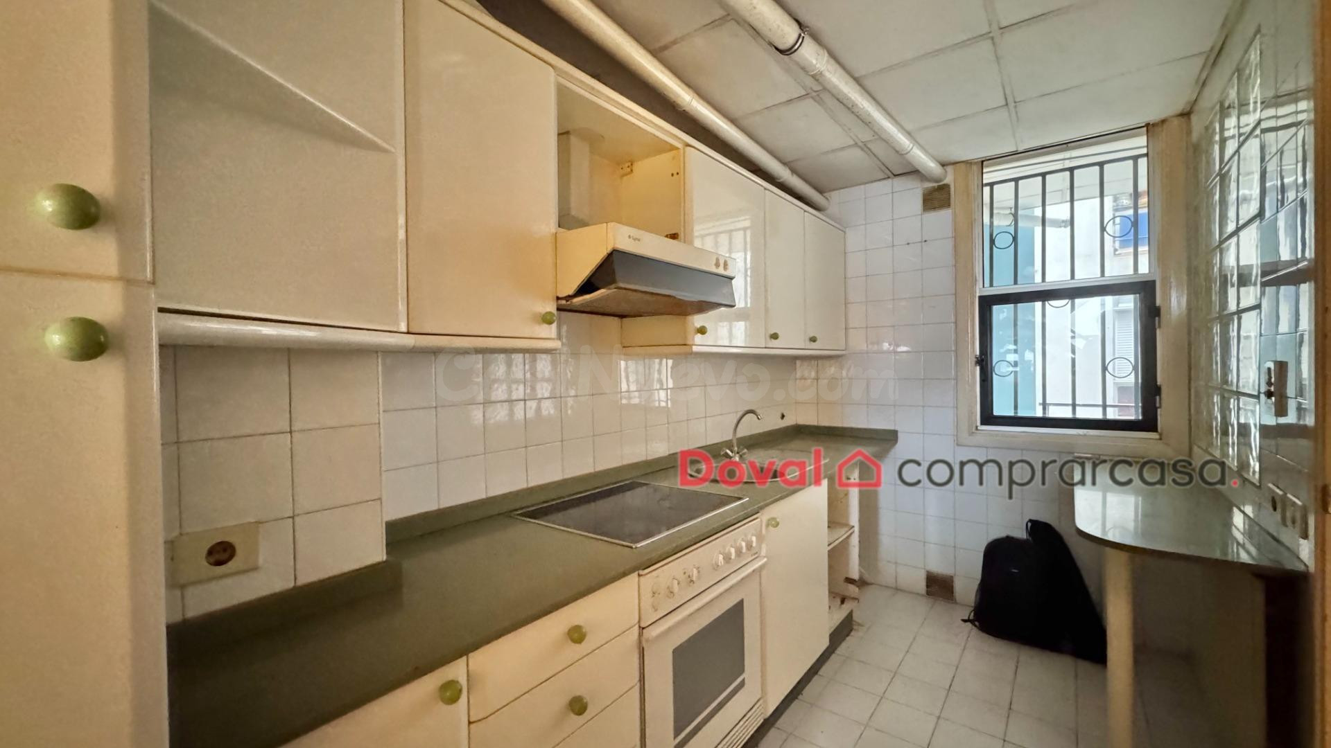 Dúplex de dos habitaciones con garaje y trastero - foto 4