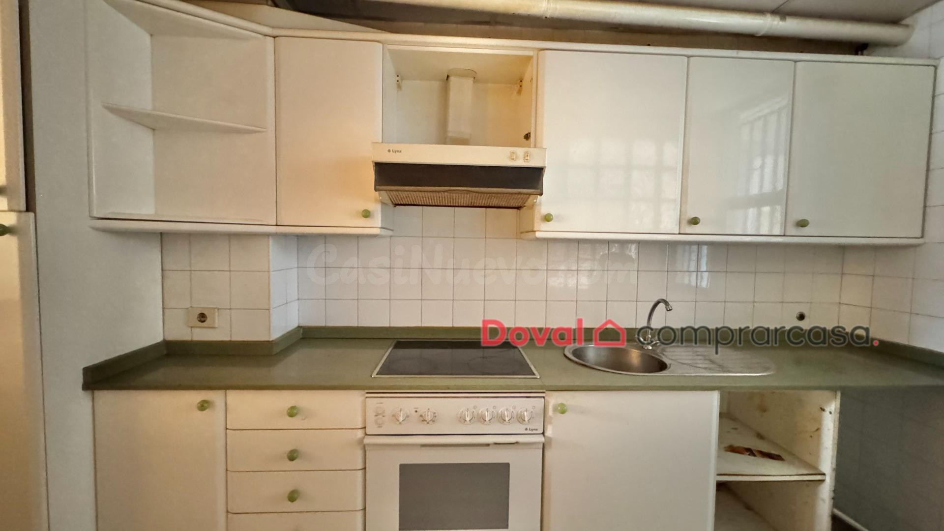 Dúplex de dos habitaciones con garaje y trastero - foto 5