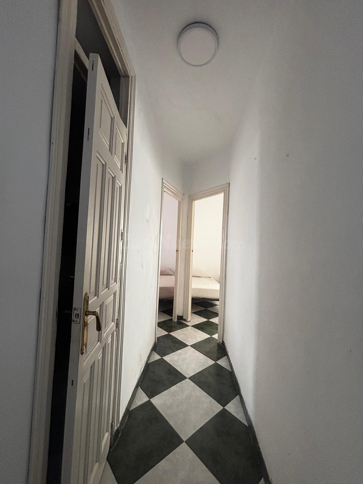 Piso 2 habitaciones 70m² en alquiler - Centro - foto 4