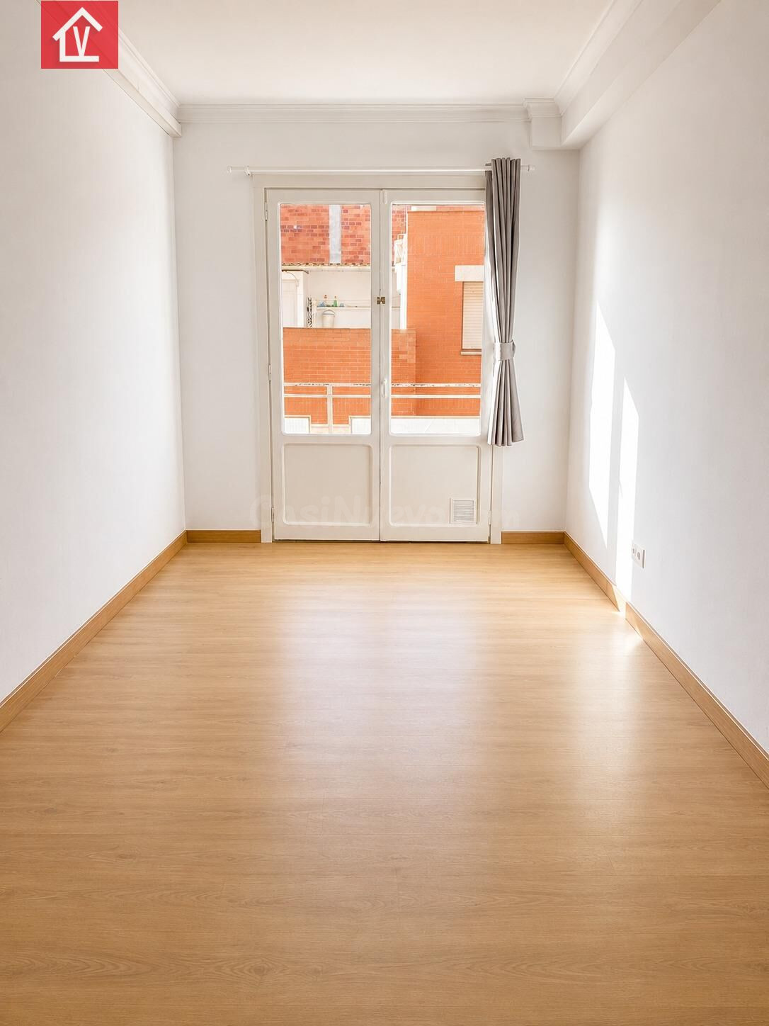 Creu de barbera! Piso de 3 habitaciones, balcón,  junto al P - foto 4