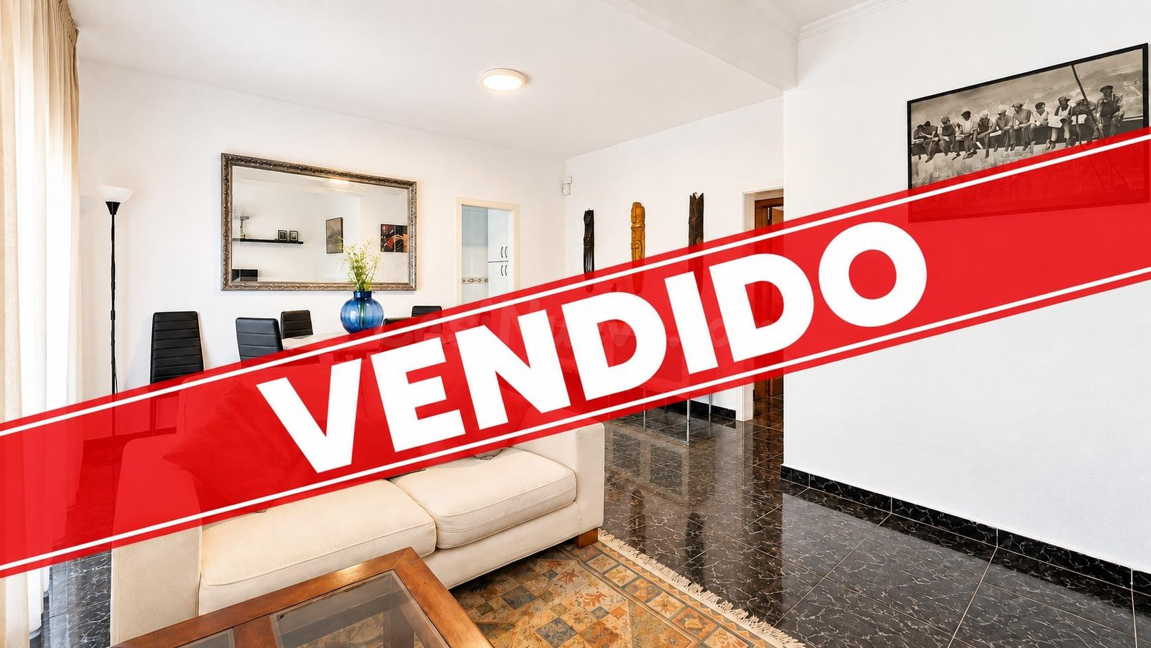 Piso exterior y soleado con ascensor y balcón en zona Espron