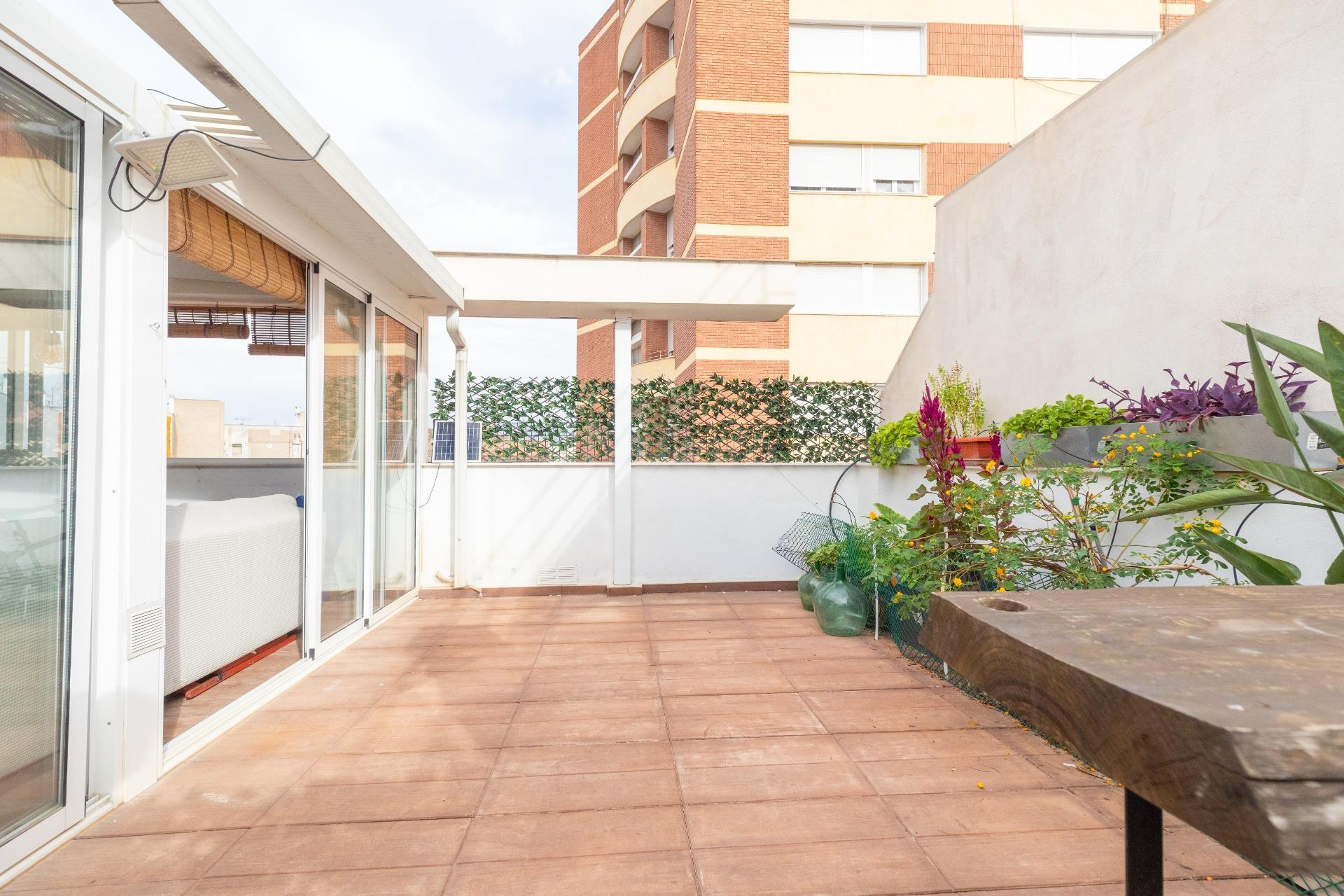 Piso con Terraza en Camino de Murcia
