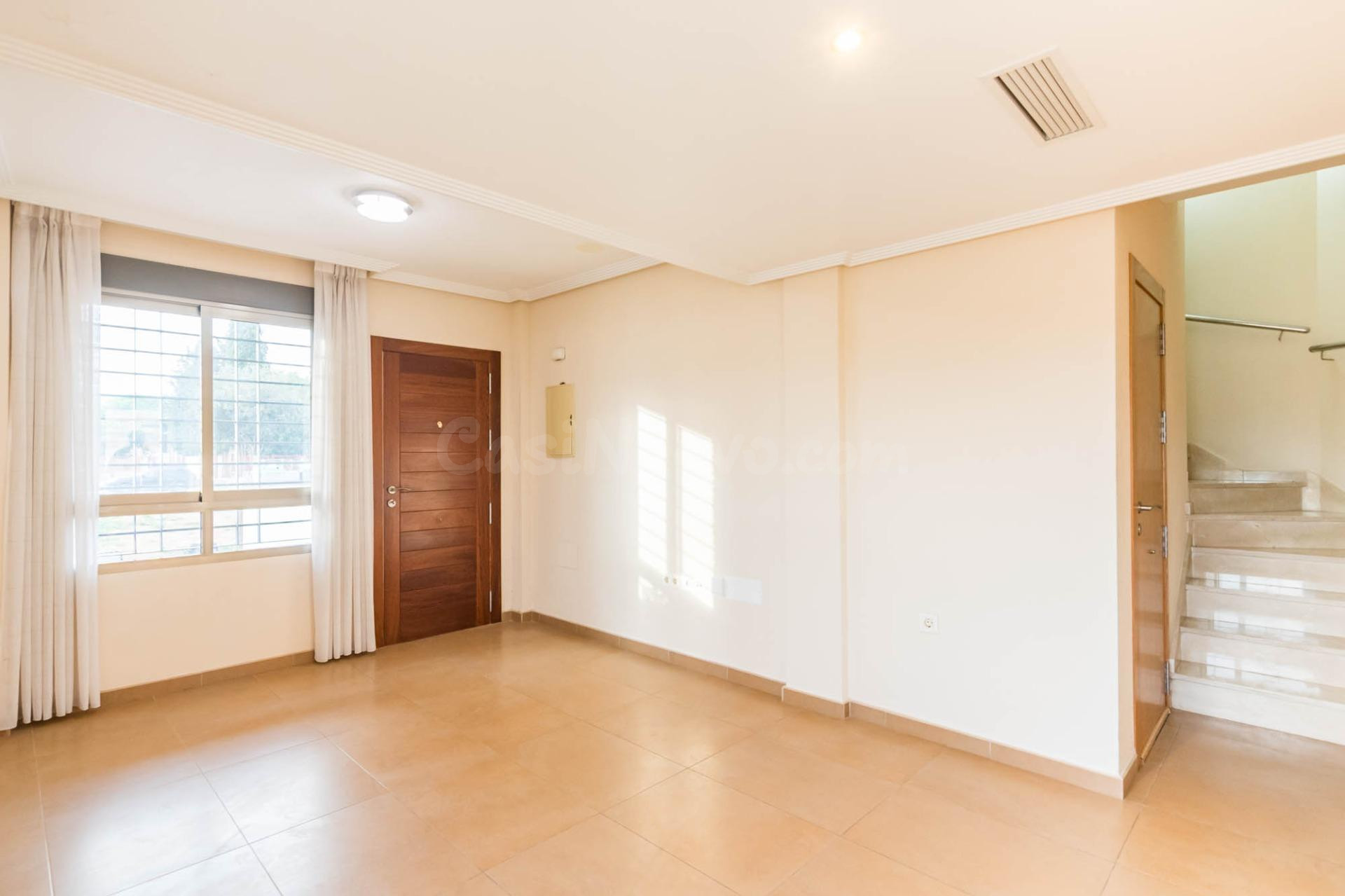 DÚPLEX 4 DORMITORIOS CON PLACAS SOLARES + VISTAS A LA MONTAÑ - foto 4