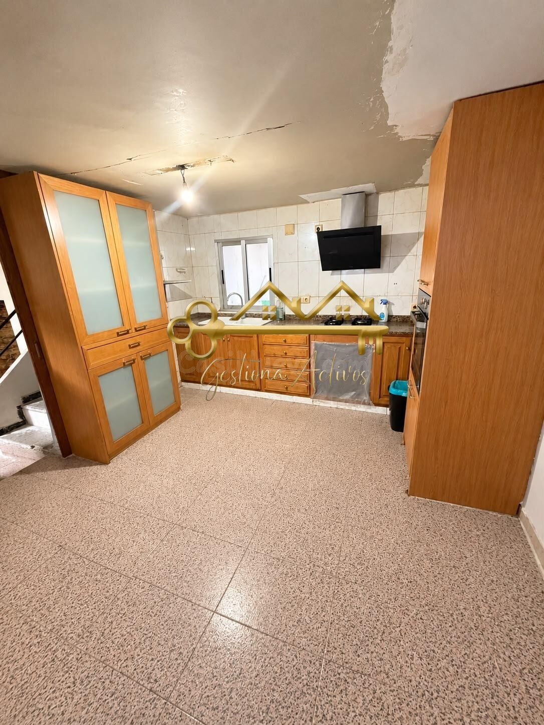 ENCANTADORA CASA DE PUEBLO CON PATIO Y MUCHO ENCANTO - foto 4