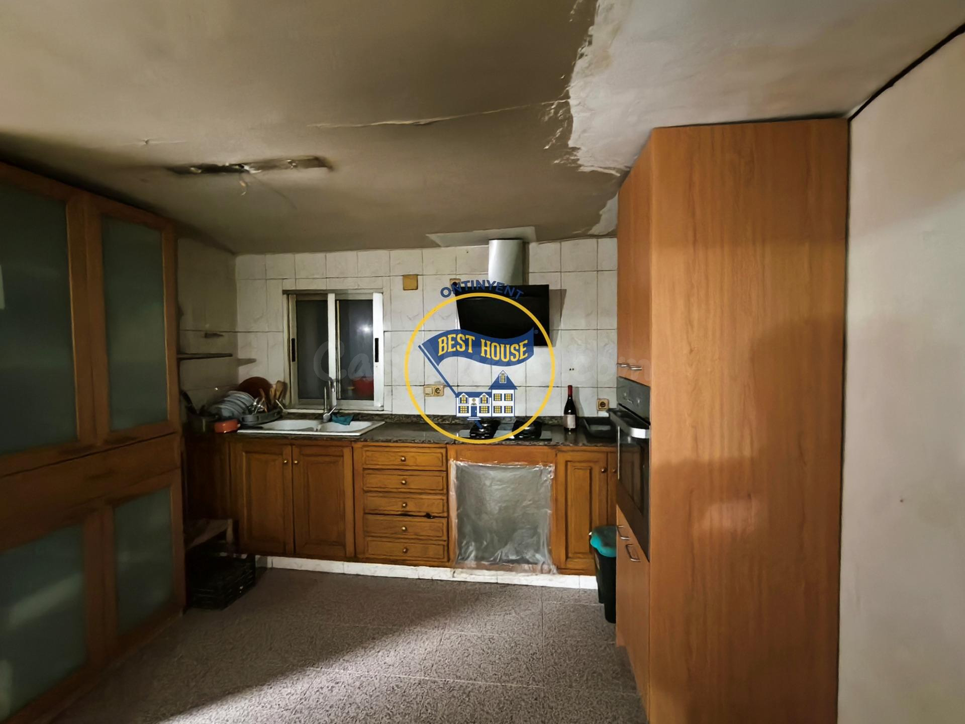 ¡¡OPORTUNIDAD!! ¡CASA CON 4 DORMITORIOS Y EN CONDICIONES DE  - foto 3