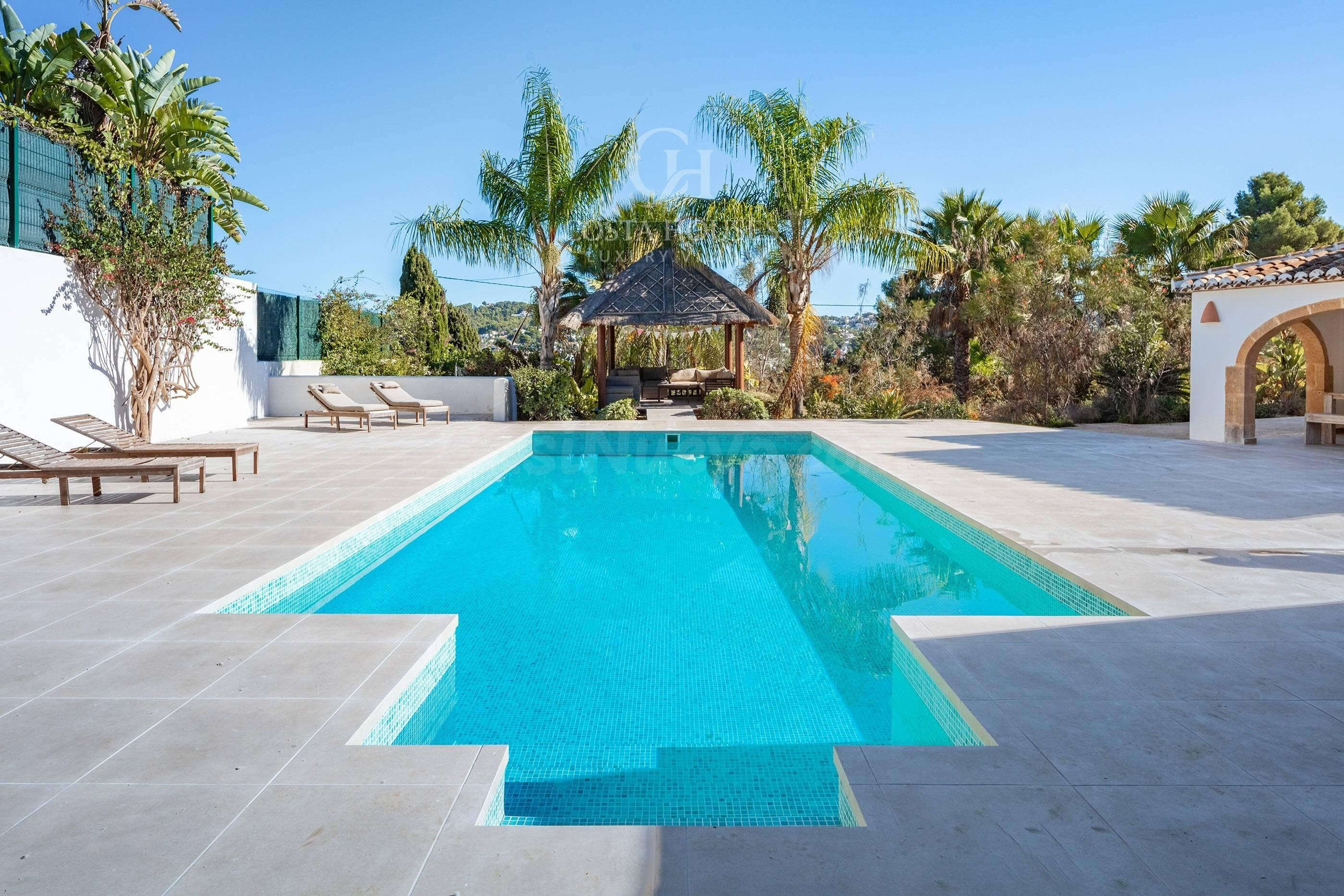 VILLA ADELA · ARQUITECTURA MEDITERRÁNEA, AMPLITUD Y VIDA FAM - foto 2