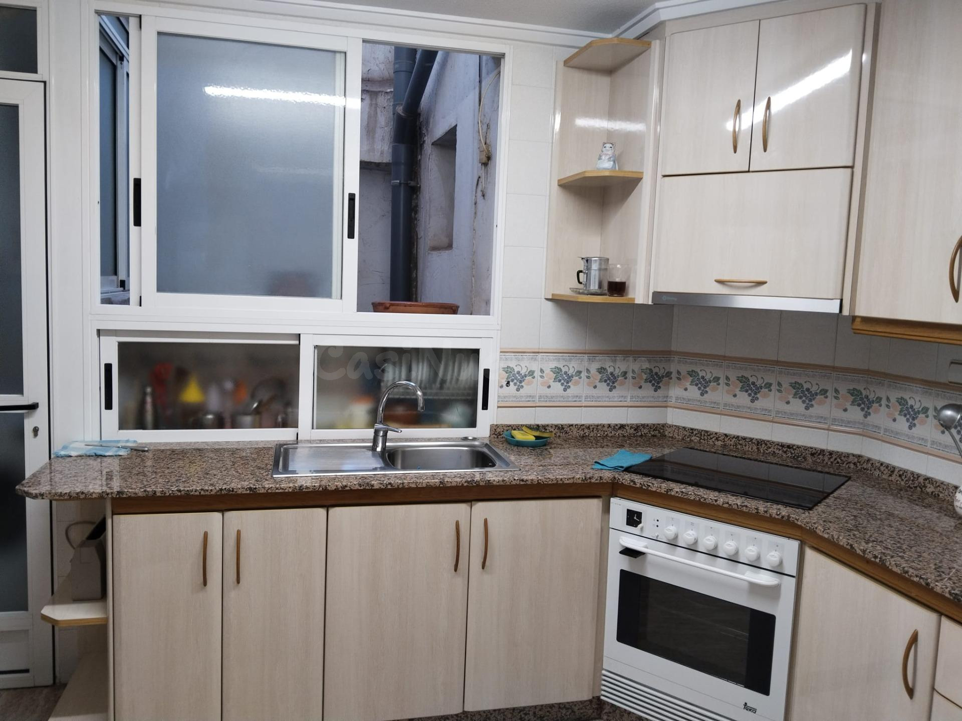 SE VENDE EDIFICIO UNIFAMILIAR